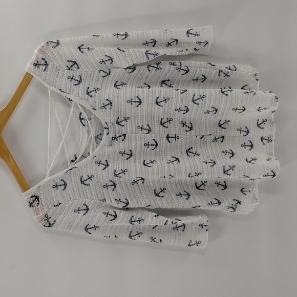 Almost Famous white nautical anchor print crochet feel top size large 3/4 sleeve - Picture 8 of 8